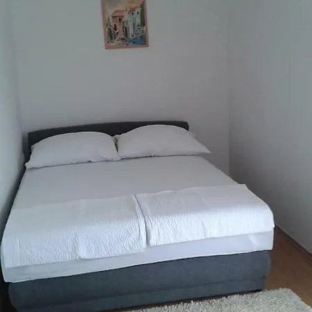 Zora Apartment *