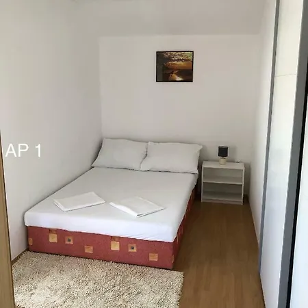 Zora Rogoznica (Sibenik-Knin)