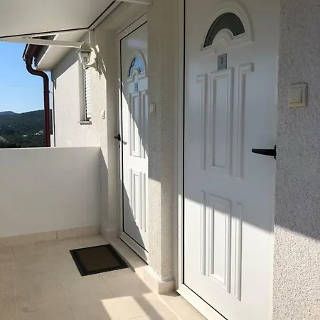 Zora Apartment *