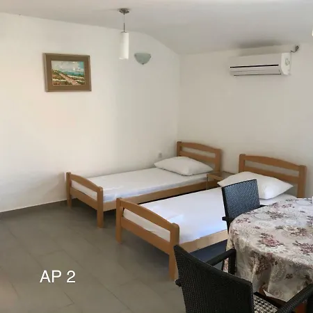 Apartment Zora *