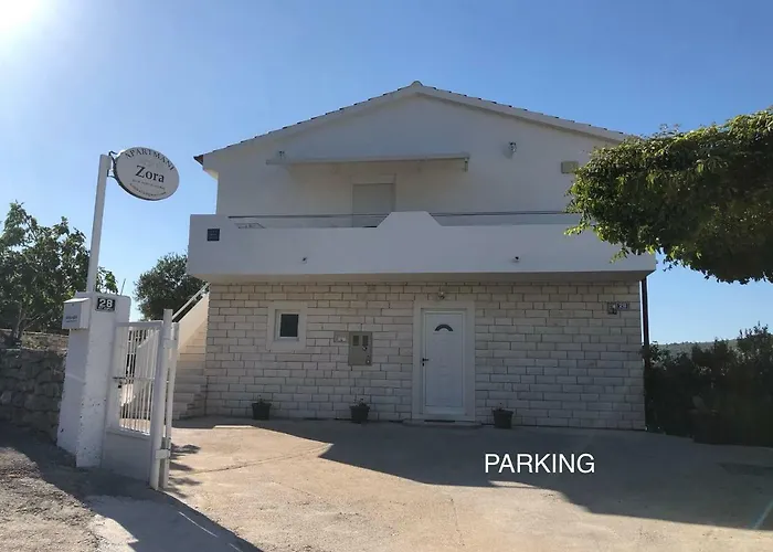 Zora רוגוזניצה