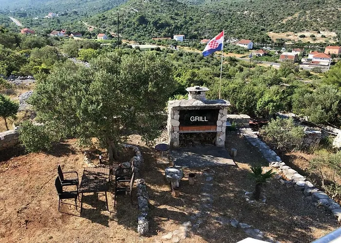 Daire Zora Rogoznica (Sibenik-Knin)