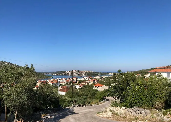 Daire Zora Rogoznica (Sibenik-Knin)
